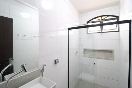 Casa para alugar com 350m², 4 quartos e 4 vagasBanheiro Social