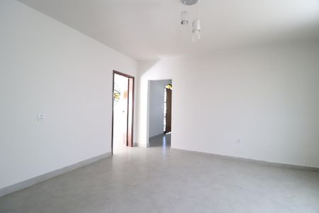 Casa para alugar com 350m², 4 quartos e 4 vagasSala 2