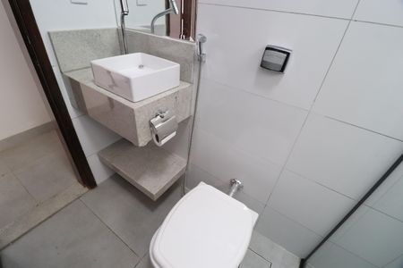 Casa para alugar com 350m², 4 quartos e 4 vagasBanheiro Social
