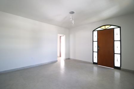 Casa para alugar com 350m², 4 quartos e 4 vagasSala