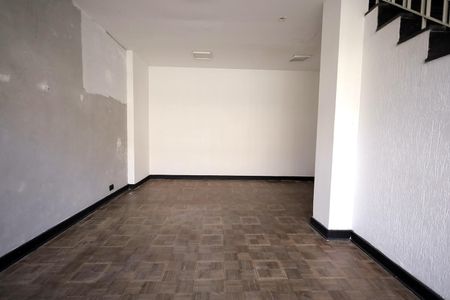 Casa à venda com 190m², 3 quartos e 3 vagasSala