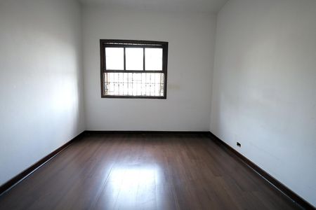 Casa à venda com 190m², 3 quartos e 3 vagas Casa à venda com 190m², 3 quartos e 3 vagasQuarto 2