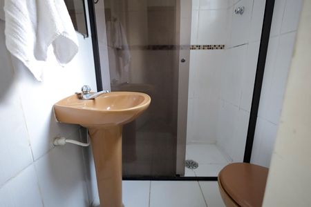 Casa à venda com 190m², 3 quartos e 3 vagas Casa à venda com 190m², 3 quartos e 3 vagasBanheiro 2