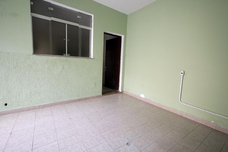 Casa à venda com 190m², 3 quartos e 3 vagas Casa à venda com 190m², 3 quartos e 3 vagasÁrea de Serviço