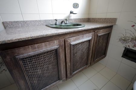 Casa à venda com 190m², 3 quartos e 3 vagas Casa à venda com 190m², 3 quartos e 3 vagasBanheiro