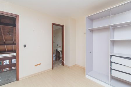 Casa à venda com 390m², 4 quartos e 6 vagasQuarto 4