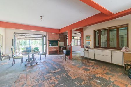 Casa à venda com 390m², 4 quartos e 6 vagasGaragem