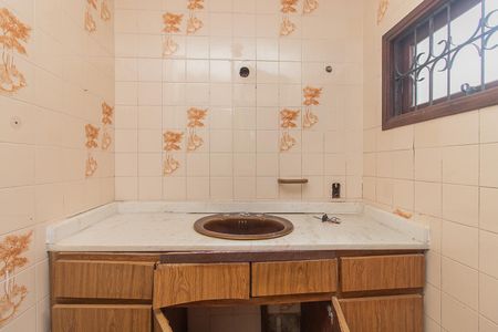 Casa à venda com 390m², 4 quartos e 6 vagasBanheiro Social