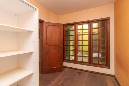 Casa à venda com 390m², 4 quartos e 6 vagasQuarto 1