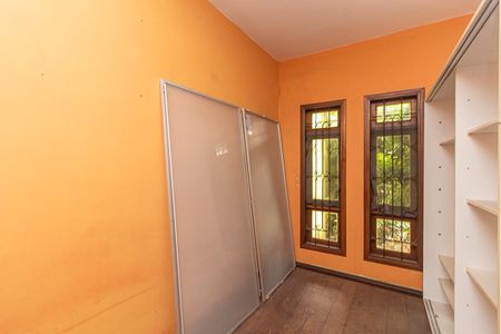 Casa à venda com 390m², 4 quartos e 6 vagasQuarto 1