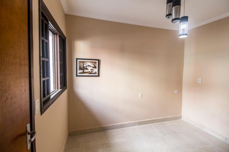 Sala de casa para alugar com 2 quartos, 63m² em Vila Lourdes, Barueri