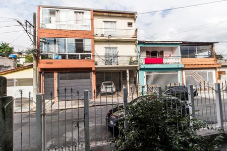 Vista do Quarto 1 de casa para alugar com 2 quartos, 63m² em Vila Lourdes, Barueri