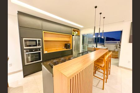 Apartamento para alugar com 160m², 3 quartos e 1 vagaCozinha