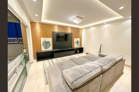 Apartamento para alugar com 160m², 3 quartos e 1 vagaSala de TV