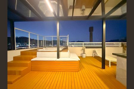 Apartamento para alugar com 160m², 3 quartos e 1 vagaPiscina