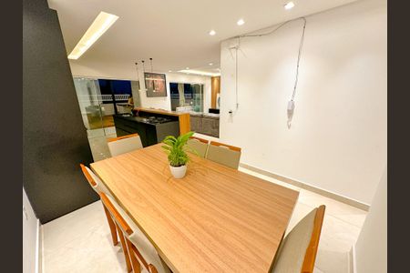 Apartamento para alugar com 160m², 3 quartos e 1 vagaSala de Jantar