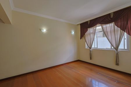 Apartamento à venda com 140m², 3 quartos e 1 vaga