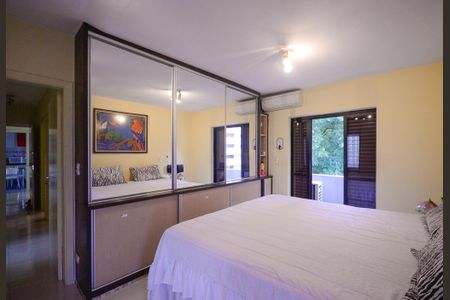 Apartamento à venda com 120m², 3 quartos e 3 vagas Apartamento à venda com 120m², 3 quartos e 3 vagasQuarto 3 - Suite