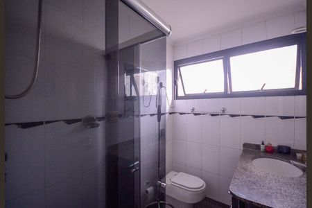 Apartamento à venda com 120m², 3 quartos e 3 vagas Apartamento à venda com 120m², 3 quartos e 3 vagasBanheiro Social