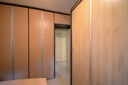 Apartamento à venda com 120m², 3 quartos e 3 vagas Apartamento à venda com 120m², 3 quartos e 3 vagasQuarto 2