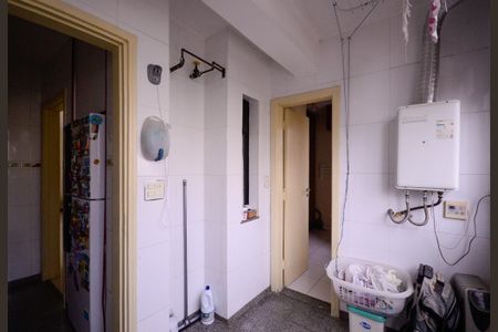 Apartamento à venda com 120m², 3 quartos e 3 vagas Apartamento à venda com 120m², 3 quartos e 3 vagasÁrea de Serviço