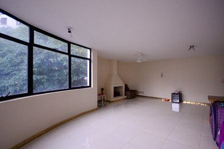 Sala  de apartamento à venda com 3 quartos, 120m² em Aclimação, São Paulo