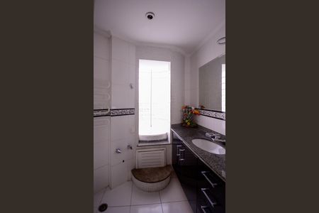 Apartamento à venda com 120m², 3 quartos e 3 vagas Apartamento à venda com 120m², 3 quartos e 3 vagasBanheiro da Suite