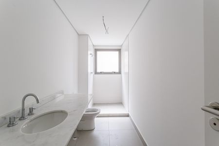 Apartamento para alugar com 146m², 3 quartos e 2 vagasBanheiro Social