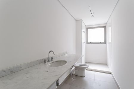 Apartamento para alugar com 146m², 3 quartos e 2 vagasBanheiro Social