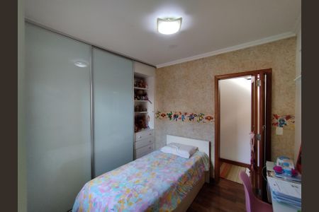 Casa à venda com 221m², 4 quartos e 2 vagasSuíte 2