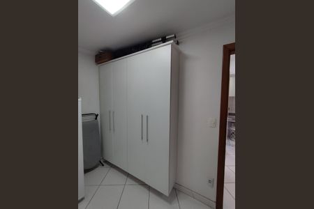 Casa à venda com 221m², 4 quartos e 2 vagasQuarto de Serviço