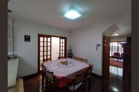 Casa à venda com 221m², 4 quartos e 2 vagasSala de Jantar