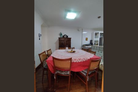Casa à venda com 221m², 4 quartos e 2 vagasSala de Jantar