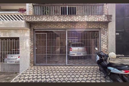 Casa para alugar com 80m², 2 quartos e 1 vagaFachada