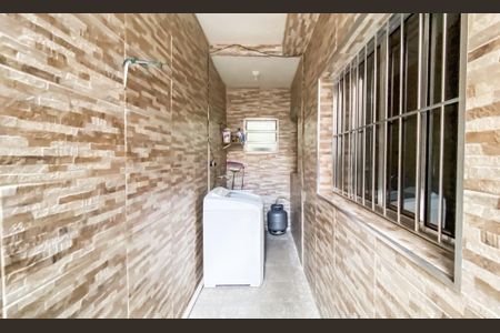 Casa para alugar com 80m², 2 quartos e 1 vagaÁrea de Serviço