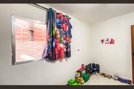 Casa para alugar com 80m², 2 quartos e 1 vagaQuarto