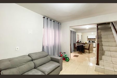 Sala de casa para alugar com 2 quartos, 80m² em Cidade Líder, São Paulo