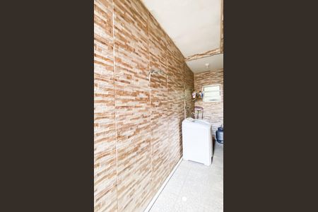 Casa para alugar com 80m², 2 quartos e 1 vagaÁrea de Serviço