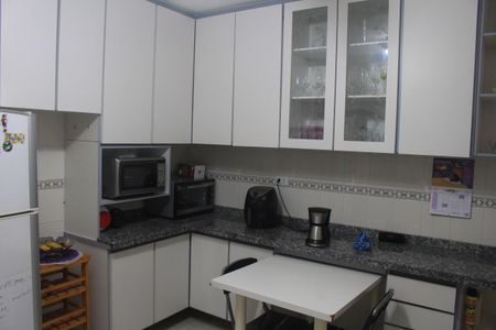 Casa à venda com 180m², 3 quartos e 3 vagasCozinha