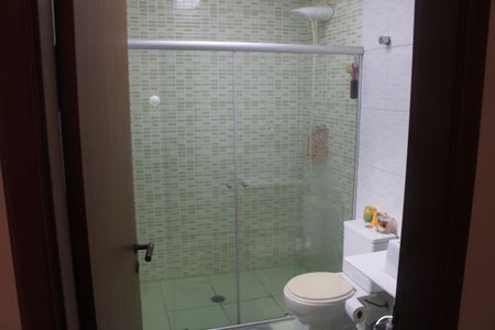 Casa à venda com 180m², 3 quartos e 3 vagasBanheiro da Suíte