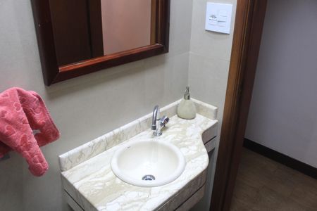 Casa à venda com 180m², 3 quartos e 3 vagasLavabo