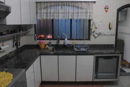 Casa à venda com 180m², 3 quartos e 3 vagasCozinha