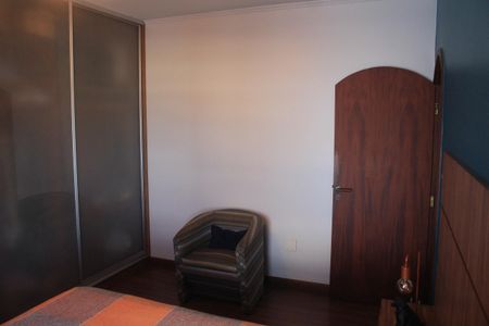 Casa à venda com 180m², 3 quartos e 3 vagasSuíte