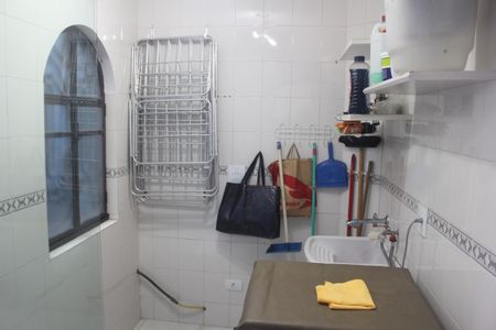 Casa à venda com 180m², 3 quartos e 3 vagasÁrea de Serviço