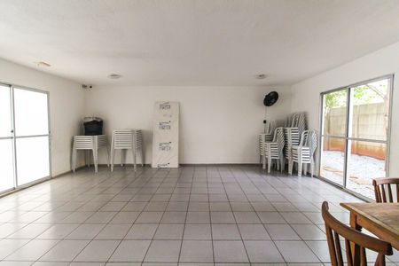 Apartamento para alugar com 40m², 2 quartos e sem vagaÁrea comum - Salão de festas