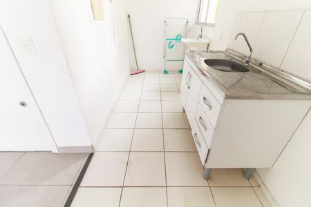 Apartamento para alugar com 40m², 2 quartos e sem vagaCozinha e Área de Serviço