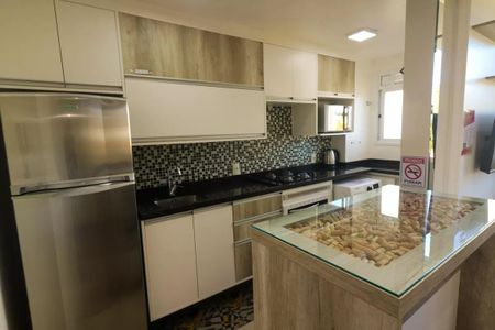 Cozinha de apartamento à venda com 2 quartos, 60m² em Cristal, Porto Alegre