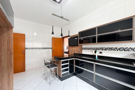 Casa para alugar com 325m², 4 quartos e 5 vagasCozinha