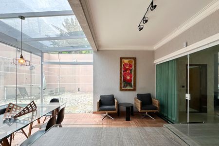 Casa para alugar com 325m², 4 quartos e 5 vagasÁrea gourmet