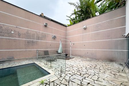 Casa para alugar com 325m², 4 quartos e 5 vagasPiscina